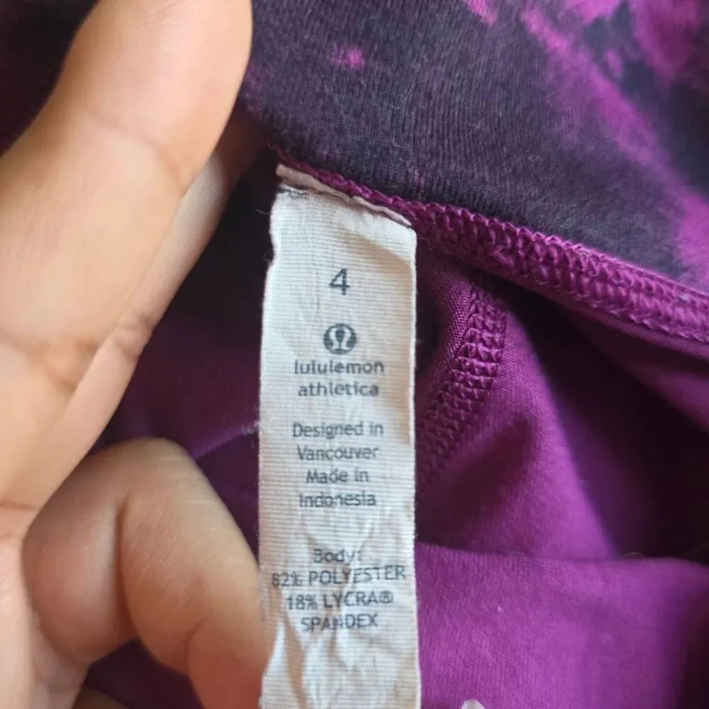 Lululemon womens Sz 4 purple tie dye crop leggings